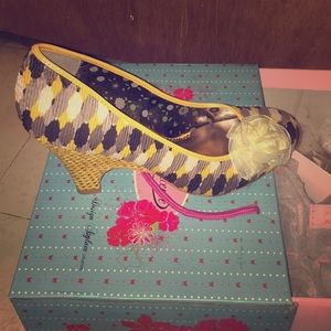 super adorbs retro poetic license heels